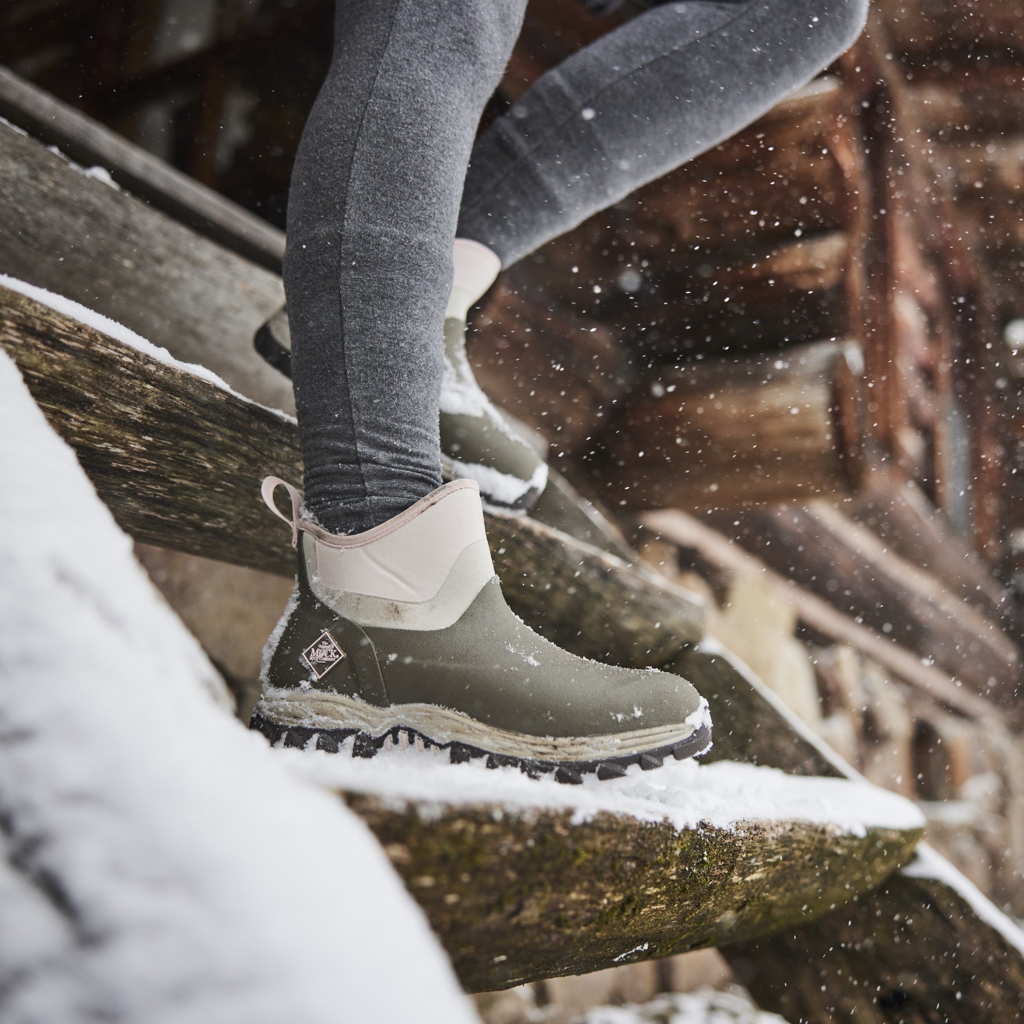 COLD & SNOW